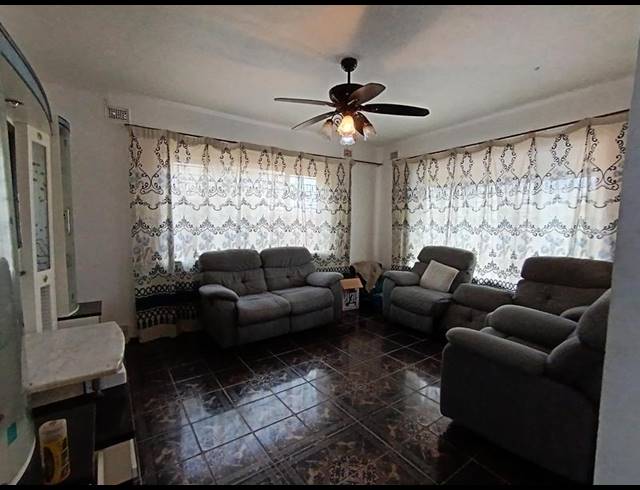 5 BEDROOM HOUSE FOR SALE IN MEREWENT